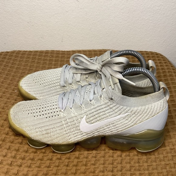 Nike Shoes - Nike Air Vapormax Flyknit 3 Sneakers Womens Size 8 Gray Lace Up Running Shoes